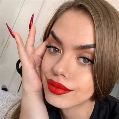 Valentina Midget Wikipedia: The Rise of a TikTok Star with a。